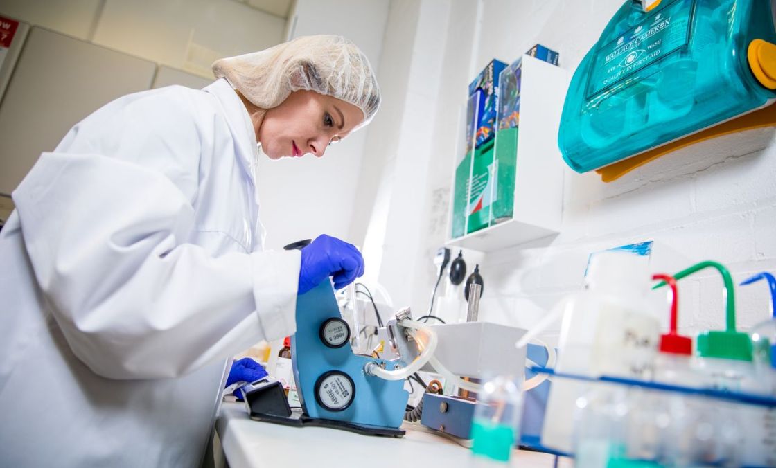 The benefits of outsourcing medical fluid filling 